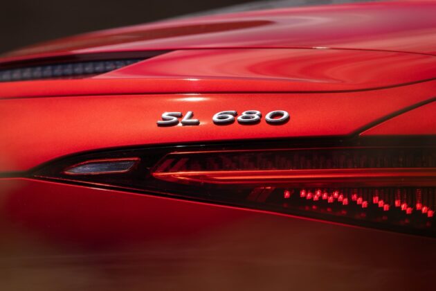 GTspirit Mercedes Mayback SL680 5