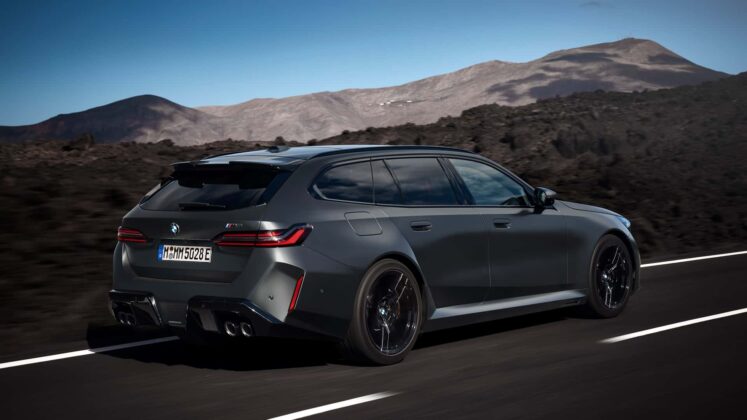 bmw m5 touring 2024 2
