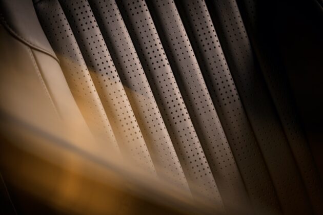 GTspirit GoldfingerDB12 14