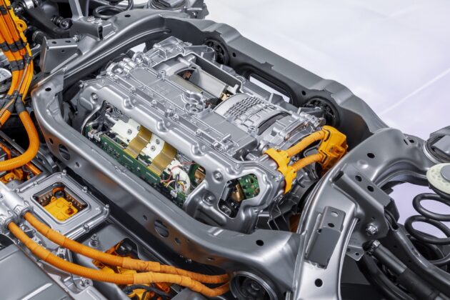 GTspirit Mercedes MMA 13