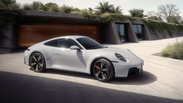 2025 porsche 911 carrera s 2