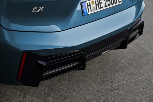 GTspirit 2025BMWiX 21