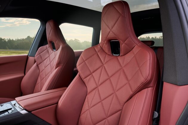 GTspirit 2025BMWiX 27