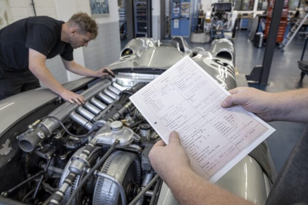 GTspirit Mercedes W196R 8