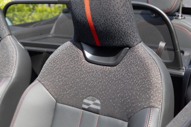 GTspirit MiniJCWCab 15