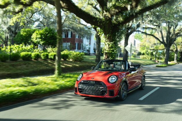 GTspirit MiniJCWCab 19