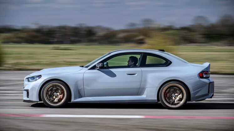 bmw m2 cs 2025 32