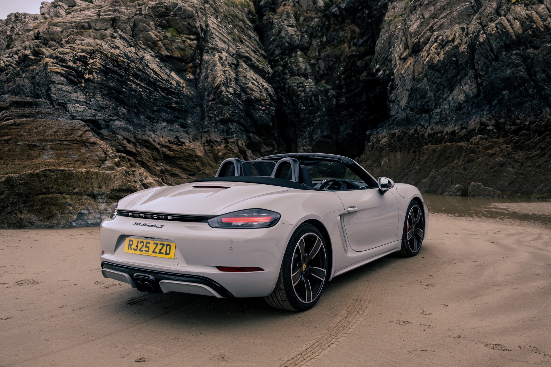 Wales, Lightly: One Bag, One Boxster S, One Perfect Weekend 8 GTspirit WalesRT DSC 6119