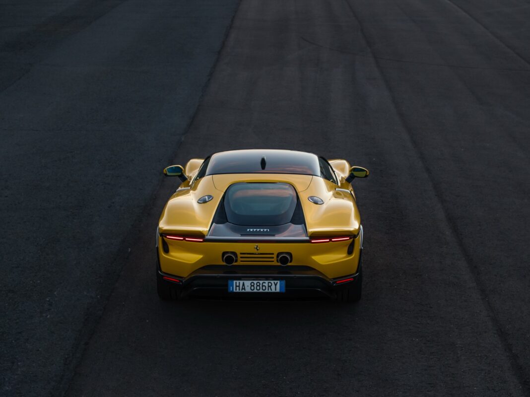 Ferrari 849 Testarossa yellow static 1