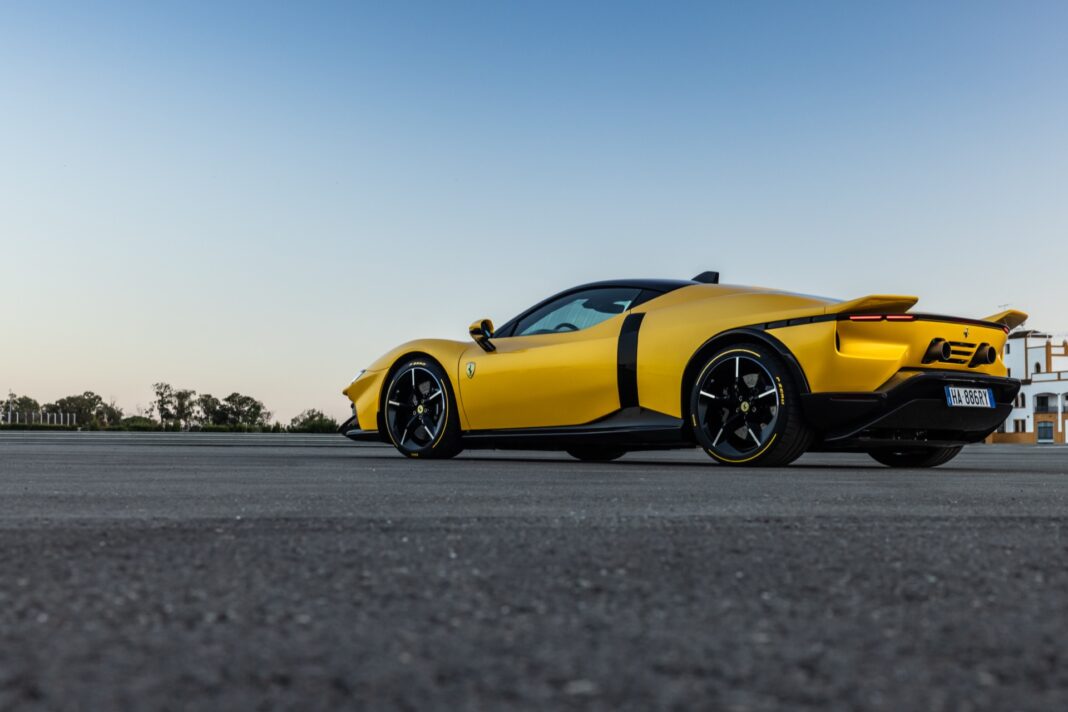 Ferrari 849 Testarossa yellow static 12