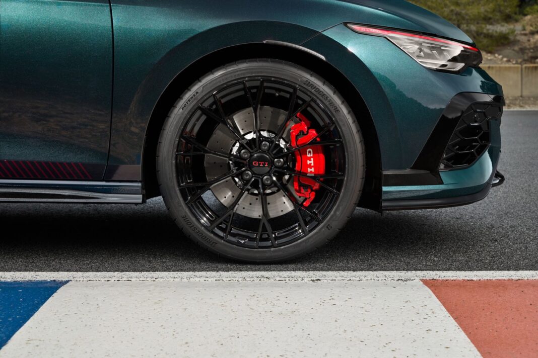 VW Golf GTI Editon 50 10