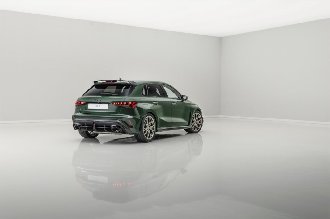 Audi RS3 Competition 12