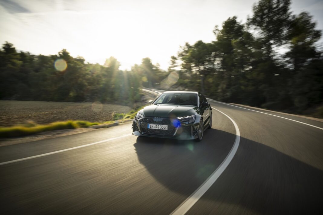 Audi RS3 Competition 19