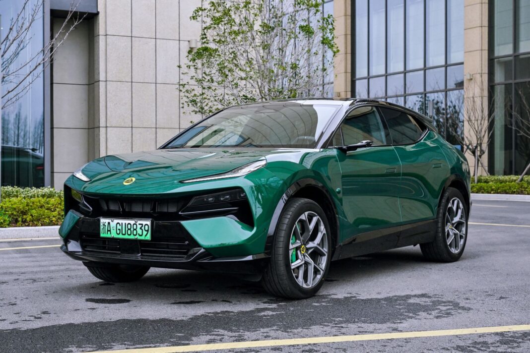 Lotus Eletre X 18