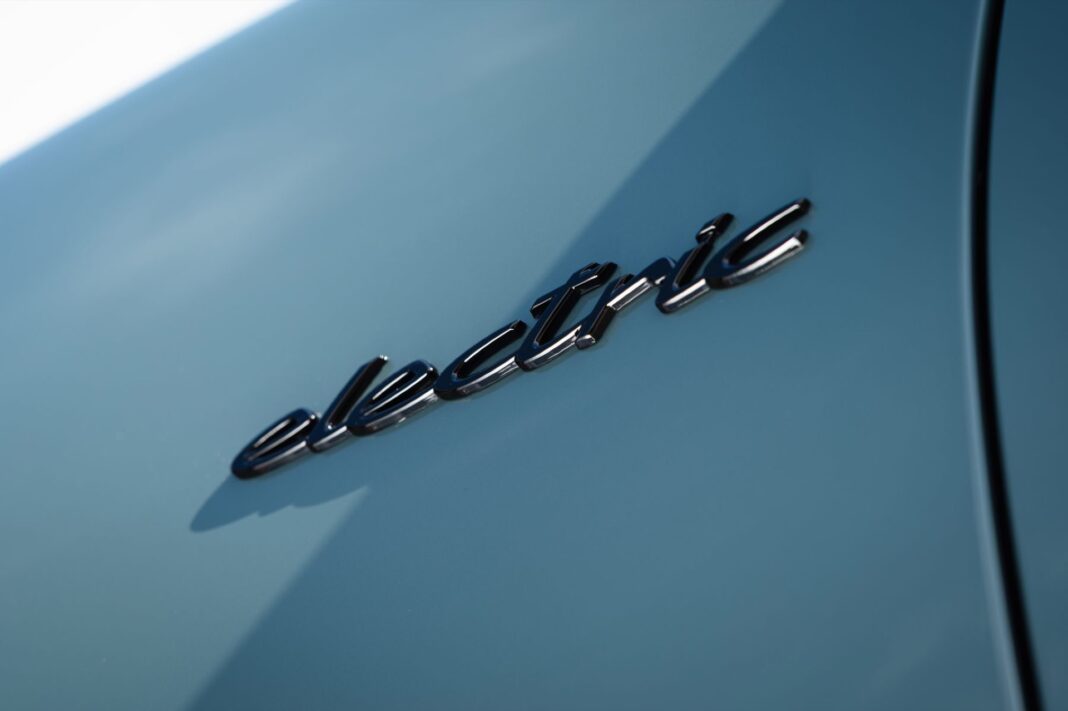 Porsche Cayenne Turbo Electric 3