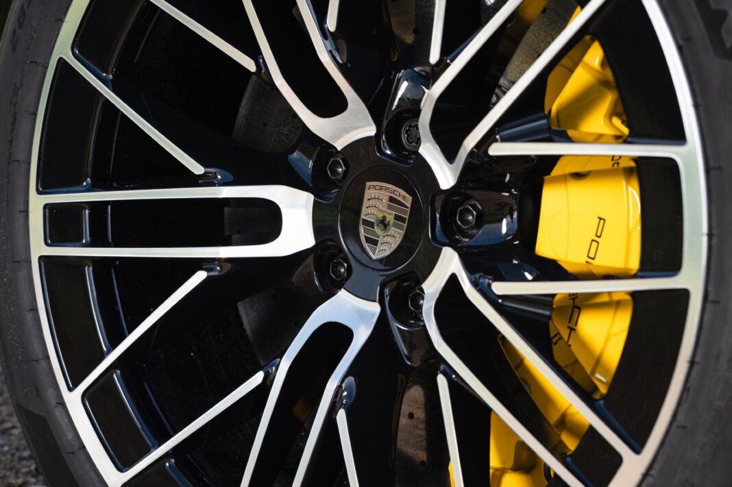 Porsche Cayenne Turbo Electric 4