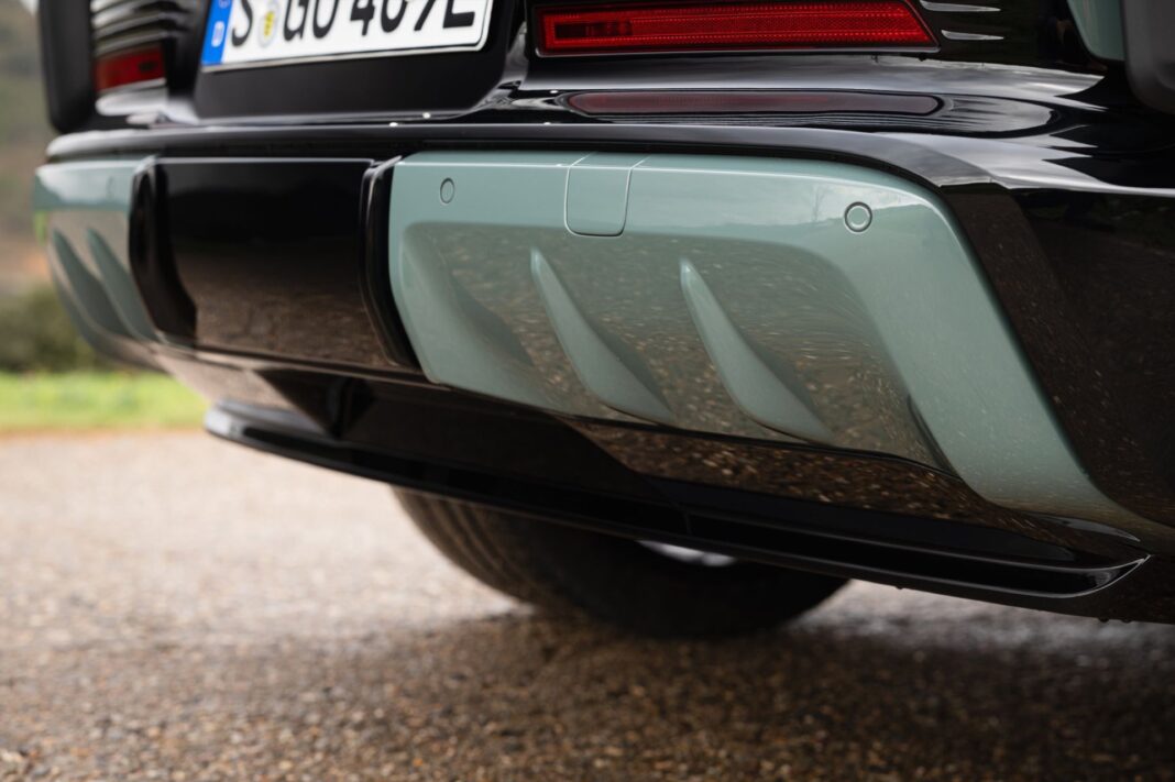 Porsche Cayenne Turbo Electric 5