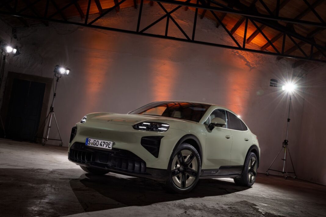 Porsche Cayenne Coupe Electric 10