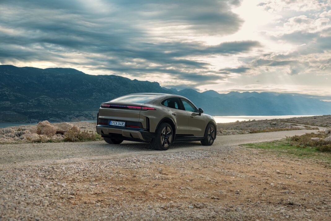Porsche Cayenne Coupe Electric 4