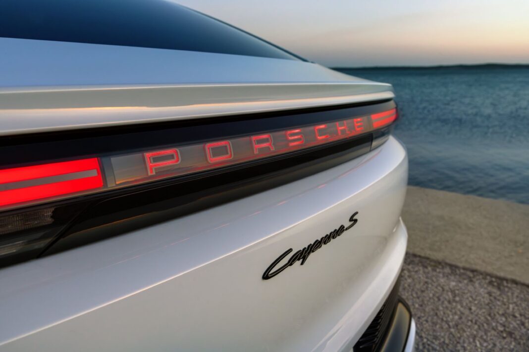 Porsche Cayenne Coupe Electric 6