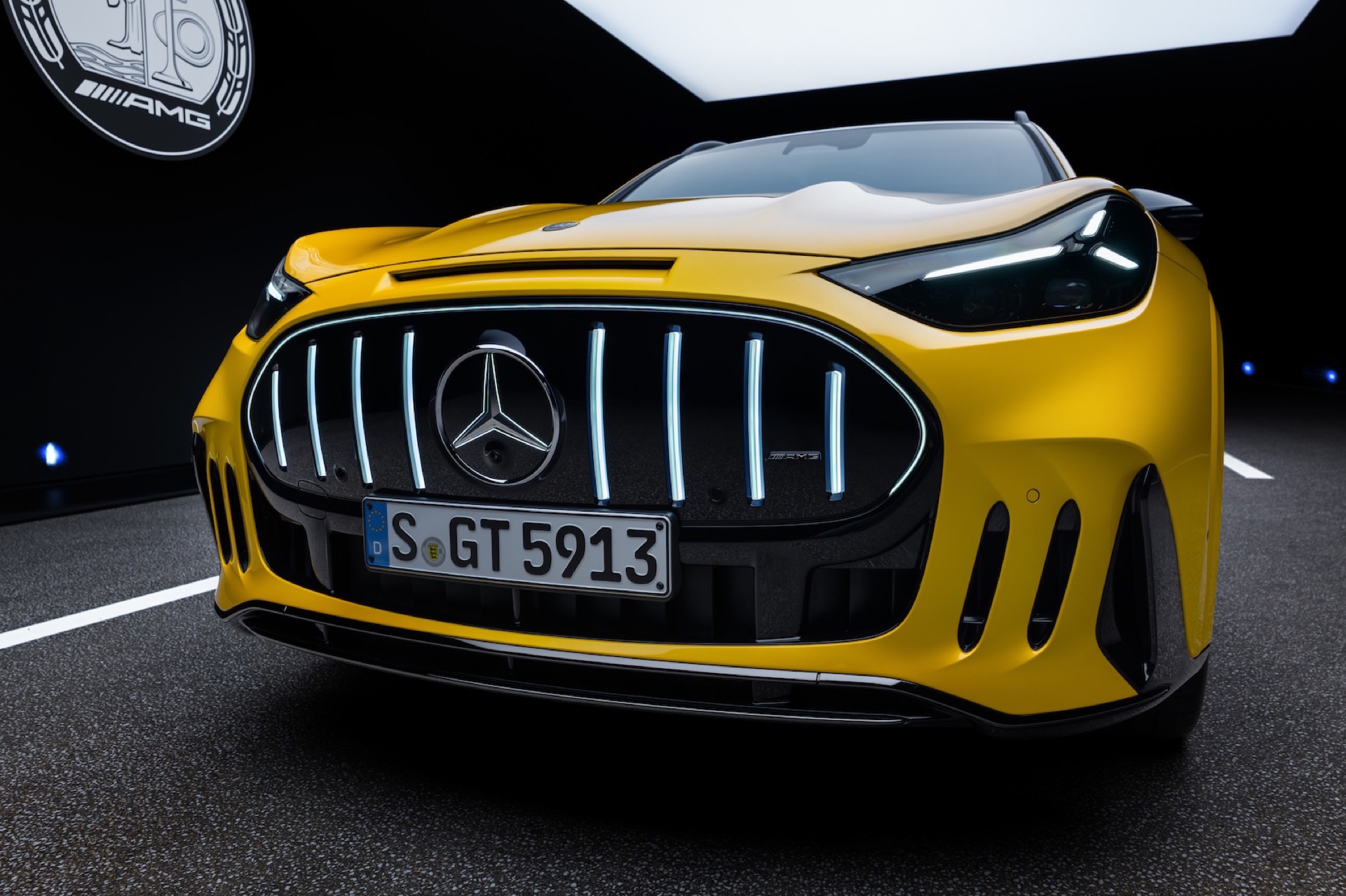 Mercedes-AMG GT SUV Revealed with Up to 1,169 PS & 700km Range 19 Mercedes AMG STV GT 10