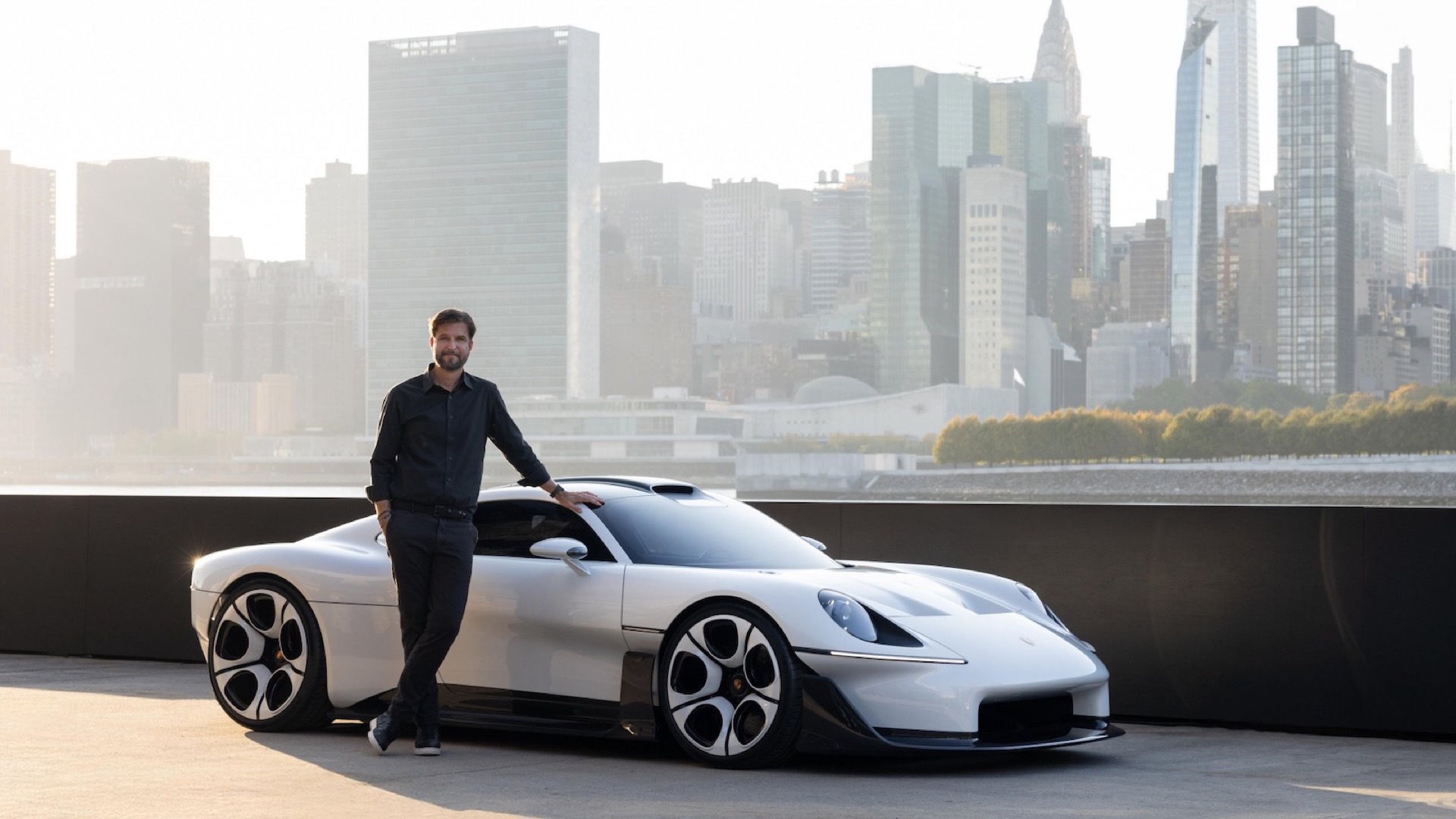 Porsche Mission S Debut: The ultimate 911, with a licence for eight cylinders? 15 Porsche Vision S 8