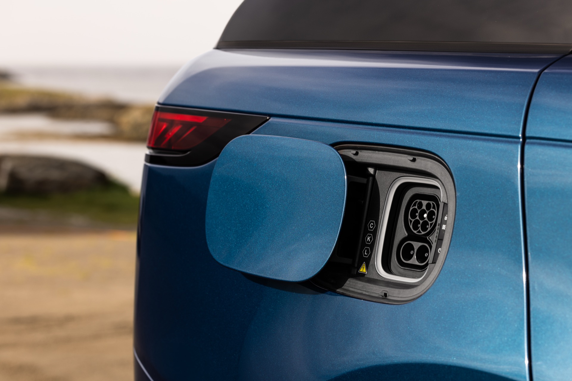 Range Rover Sport Electric Review: Does Sportiness Suit the EV Formula? 33 Range Rover Sport Electric Petrolix Blue Stock 26